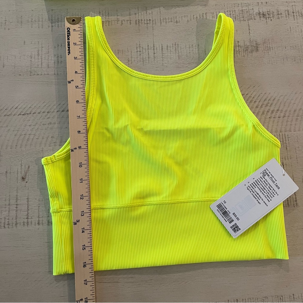 NWT lululemon Ribbed Power Pivot Tank - Picture 10 of 10